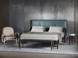 Luca Mattie bed